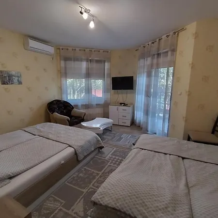 акация * Равна гора
