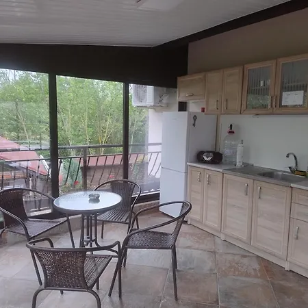 акация Guest house 3*