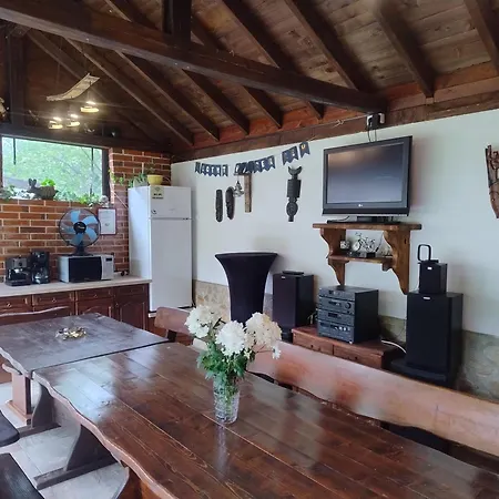 акация Penzion Ravna Gora